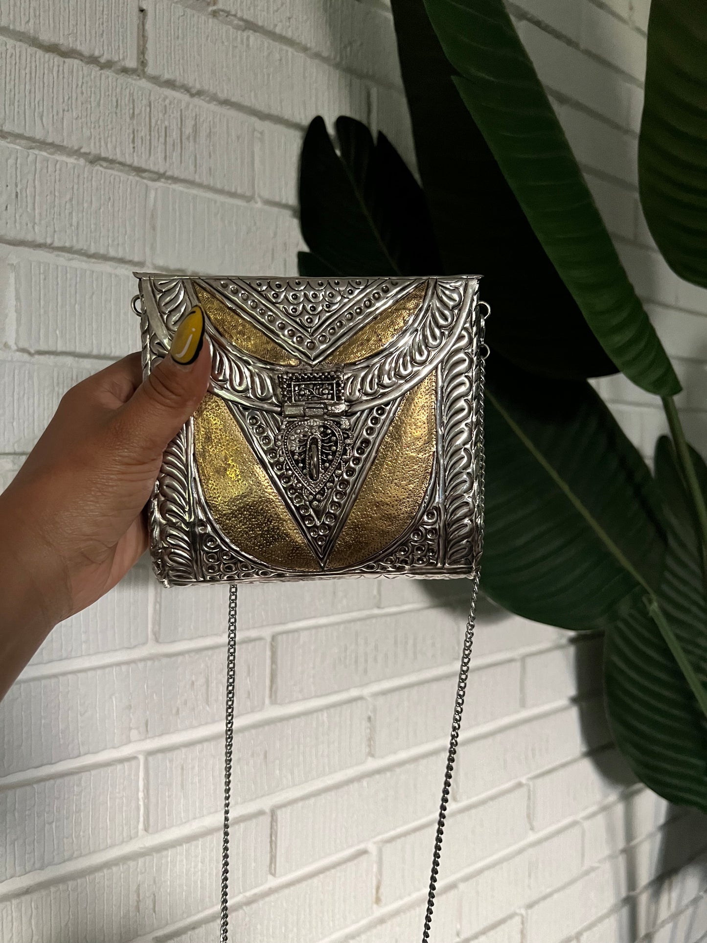 Victoria Metal Bag
