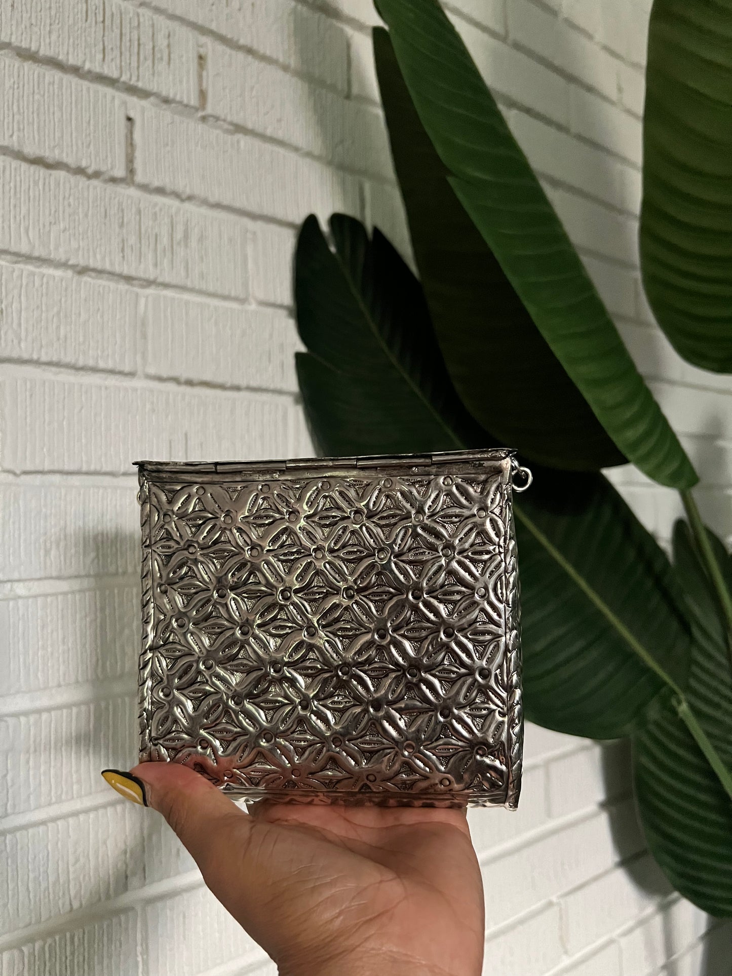 Victoria Metal Bag