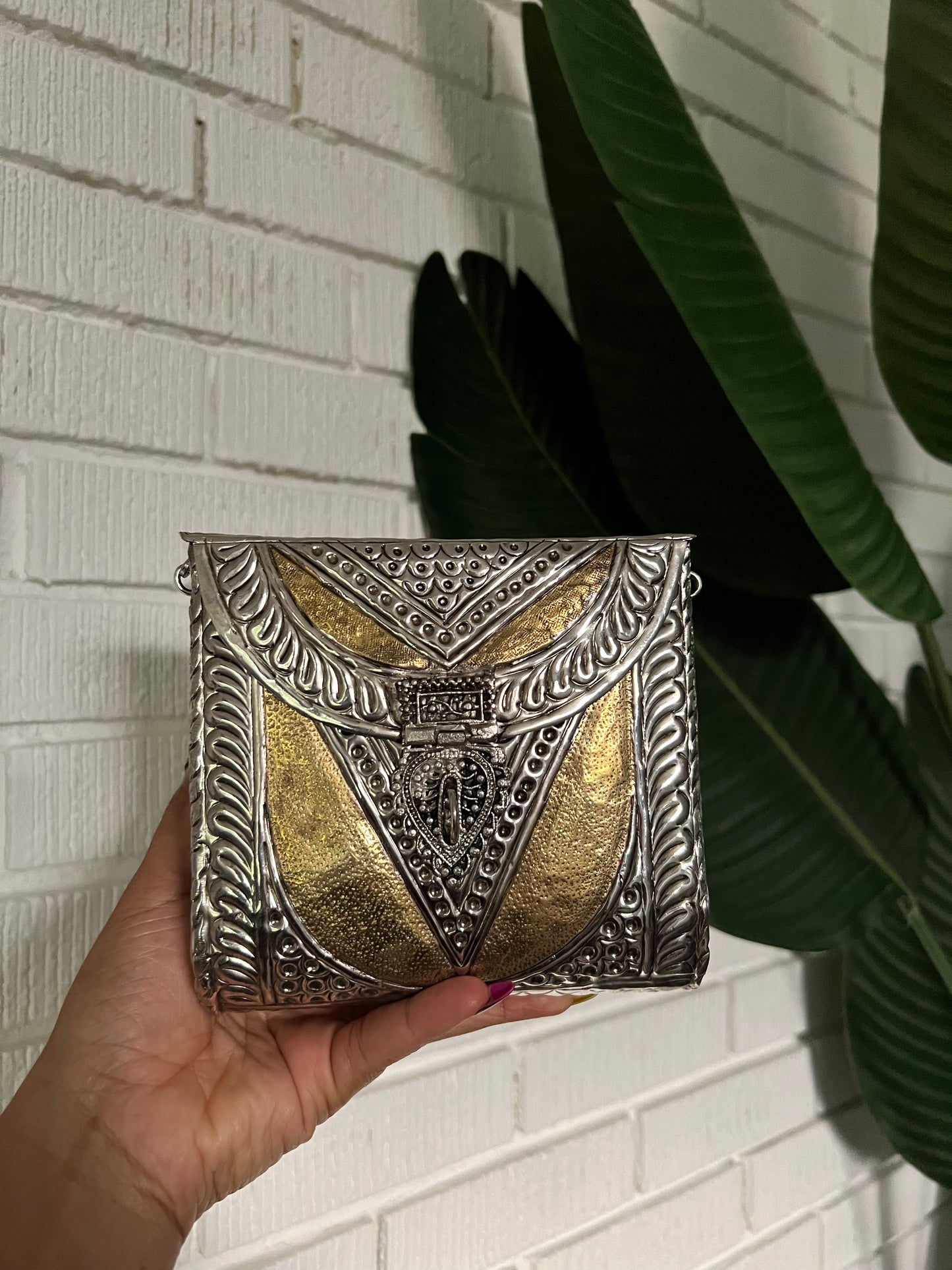 Victoria Metal Bag